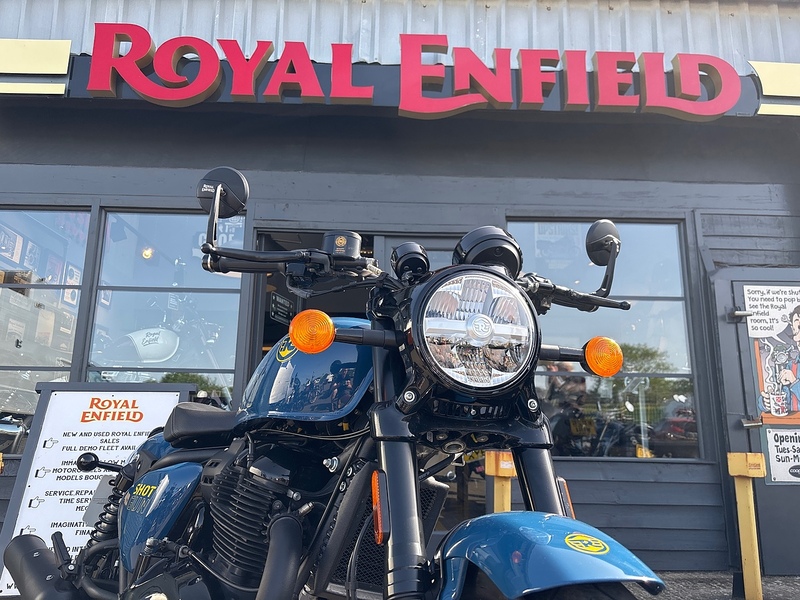 Royal Enfield 650 Roadster/Retro Petrol Manual Euro 5 (47 ps)