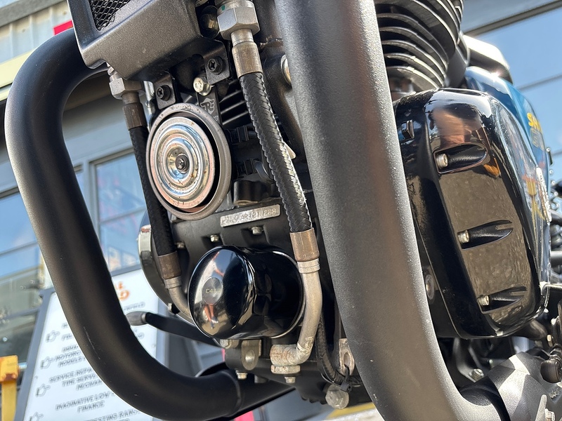 Royal Enfield 650 Roadster/Retro Petrol Manual Euro 5 (47 ps)