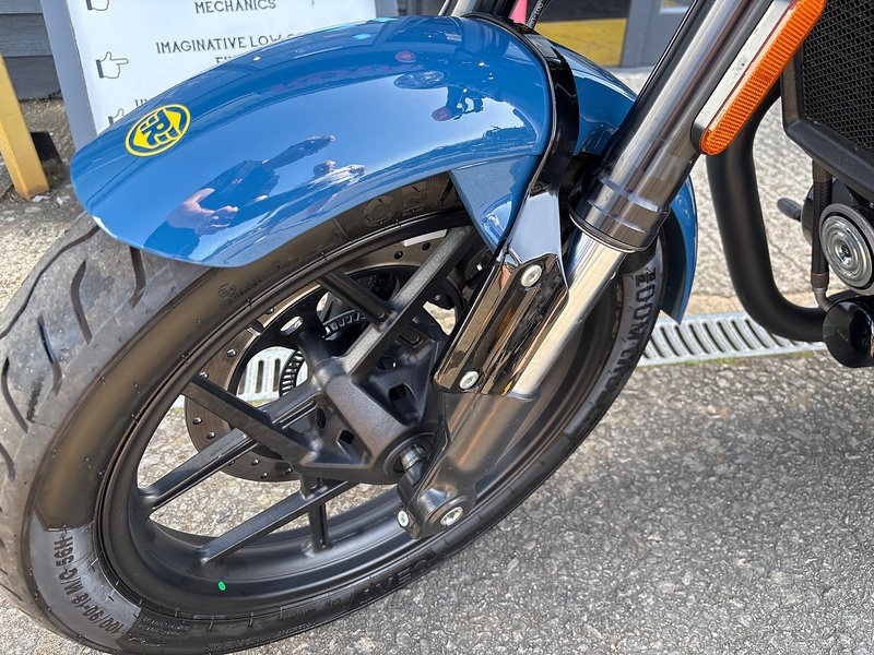 Royal Enfield 650 Roadster/Retro Petrol Manual Euro 5 (47 ps)