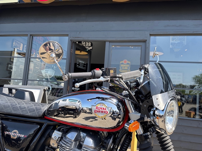 Royal Enfield 2022 Royal Enfield Interceptor 11646 Miles 1 Owner FSH