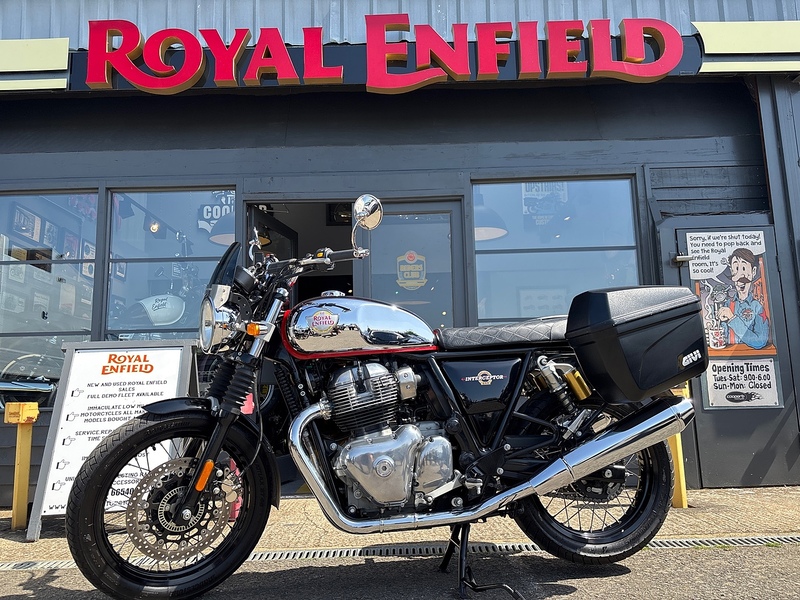 Royal Enfield 2022 Royal Enfield Interceptor 11646 Miles 1 Owner FSH