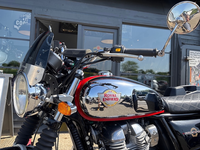 Royal Enfield 2022 Royal Enfield Interceptor 11646 Miles 1 Owner FSH