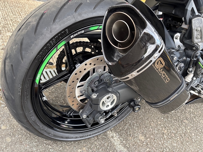 Kawasaki 1000 Sports Tourer Petrol Manual Euro 5 (142 ps)