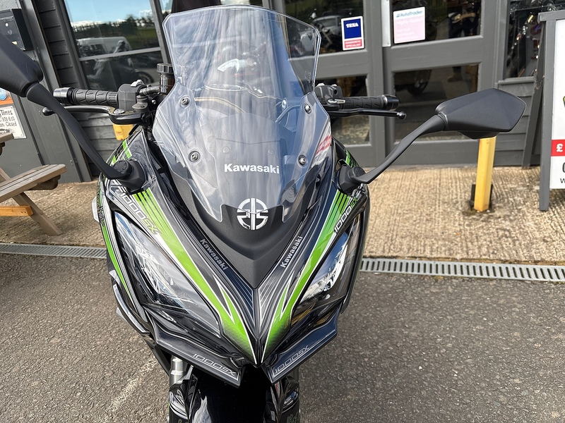Kawasaki 1000 Sports Tourer Petrol Manual Euro 5 (142 ps)