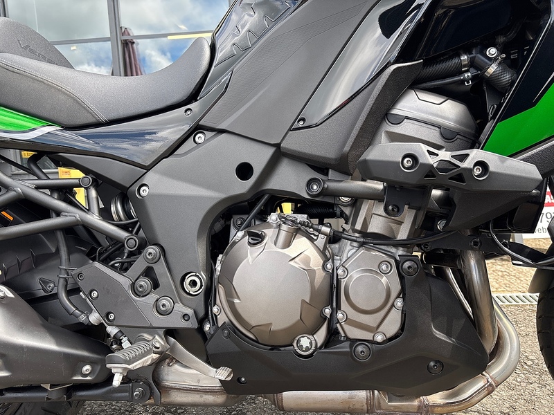 Kawasaki SE GT 1.0 Adventure Manual Petrol