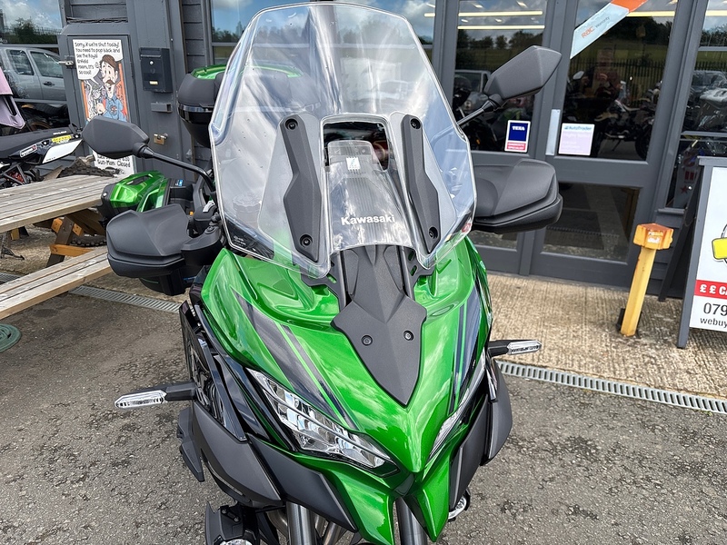 Kawasaki SE GT 1.0 Adventure Manual Petrol