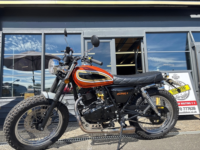Mutt E4 0.25 Roadster/Retro Manual Petrol