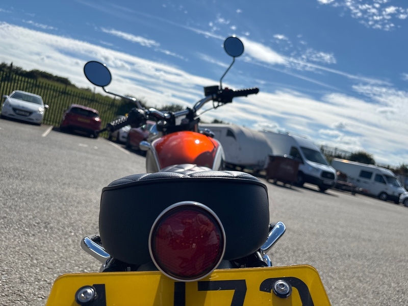 Mutt E4 0.25 Roadster/Retro Manual Petrol