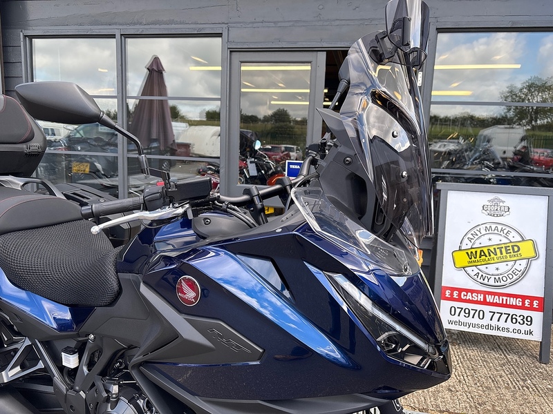 Honda No Standard Specification or Optional Extras.