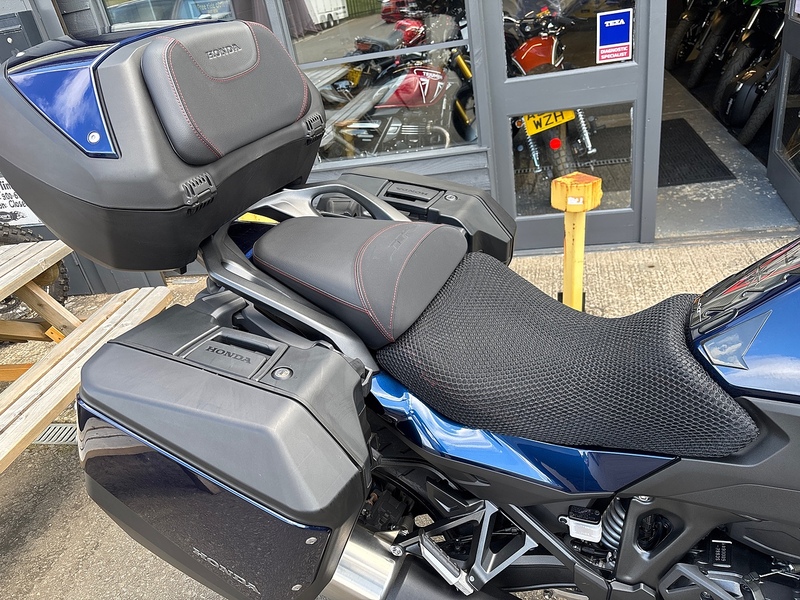 Honda No Standard Specification or Optional Extras.
