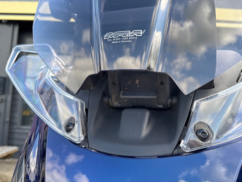 Honda No Standard Specification or Optional Extras.