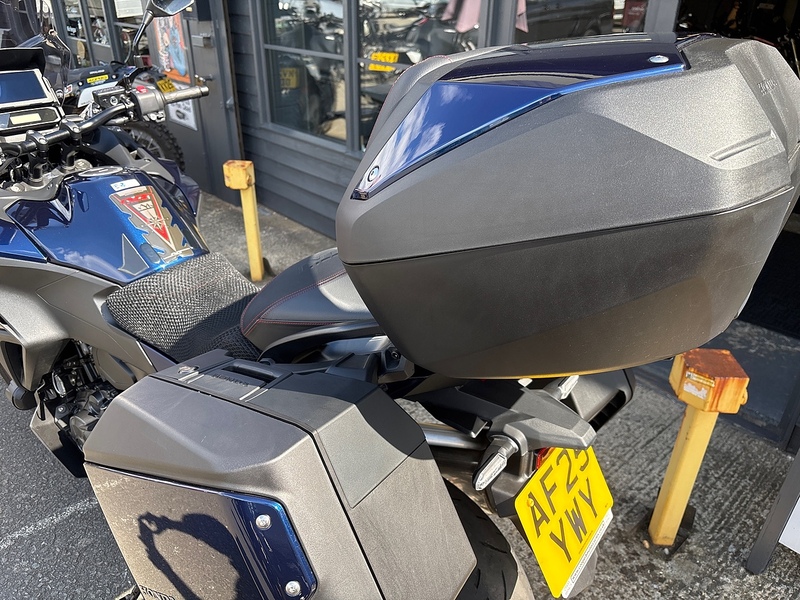 Honda No Standard Specification or Optional Extras.