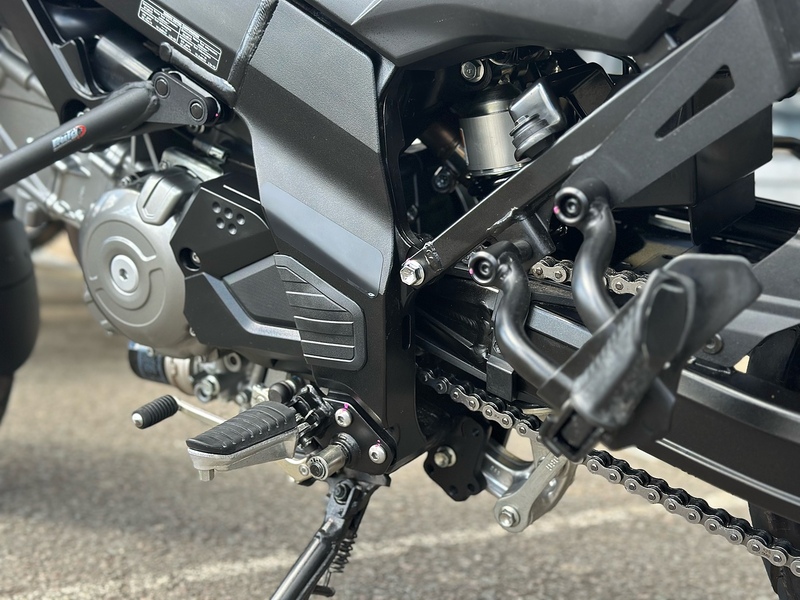 Suzuki 2025 Suzuki V Strom DL 650 Just 1191 Miles From New