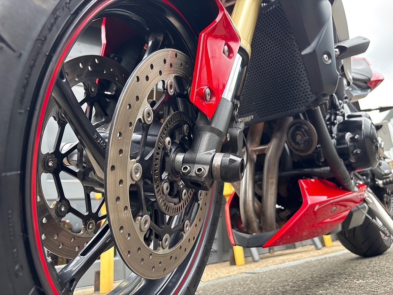 Triumph 2016 Triumph Street Triple 675 Just 14333 Miles