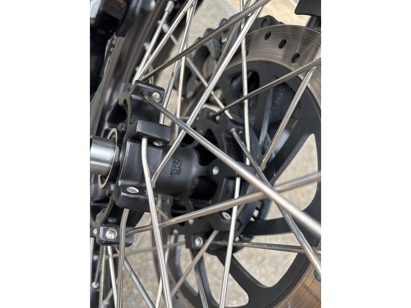 Royal Enfield Golden Shadow Scrambler 0.65 Manual Petrol