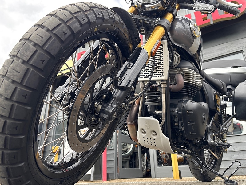 Royal Enfield Golden Shadow Scrambler 0.65 Manual Petrol