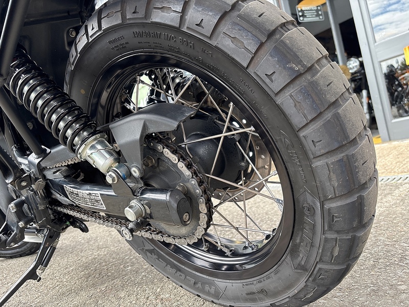 Royal Enfield Golden Shadow Scrambler 0.65 Manual Petrol