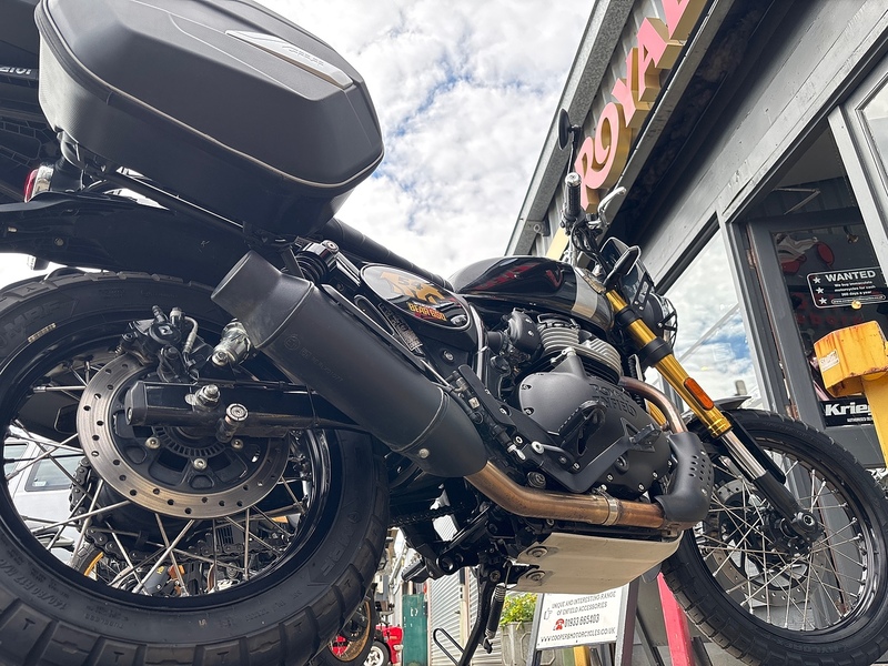 Royal Enfield Golden Shadow Scrambler 0.65 Manual Petrol