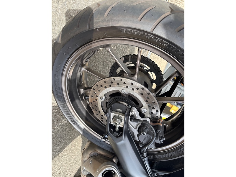 Yamaha 900 ABS Naked Petrol Manual (117 ps)