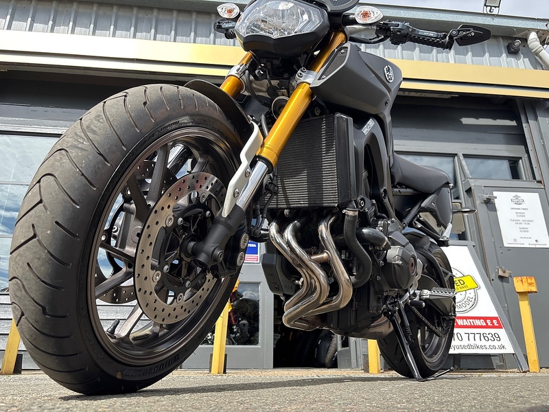 Yamaha 900 ABS Naked Petrol Manual (117 ps)