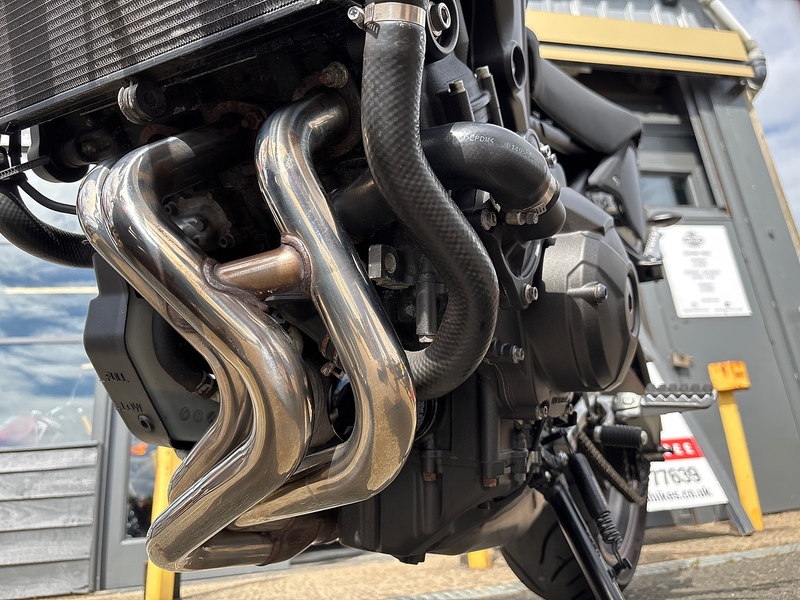 Yamaha 900 ABS Naked Petrol Manual (117 ps)