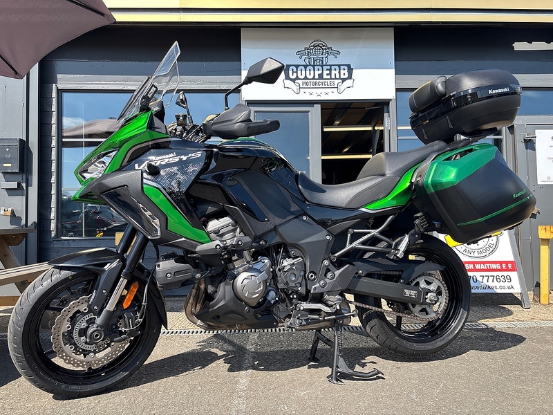 Kawasaki 1000 Adventure Petrol Manual Euro 5 (120 ps)