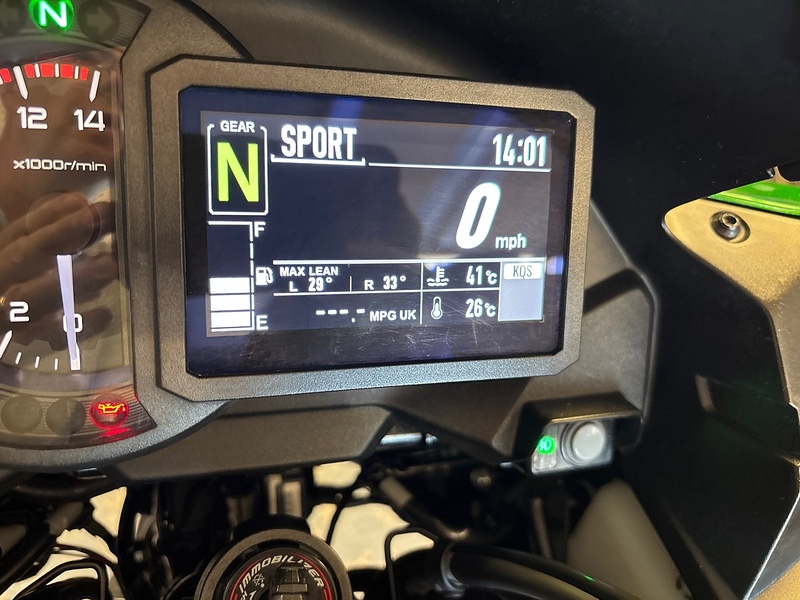 Kawasaki 1000 Adventure Petrol Manual Euro 5 (120 ps)