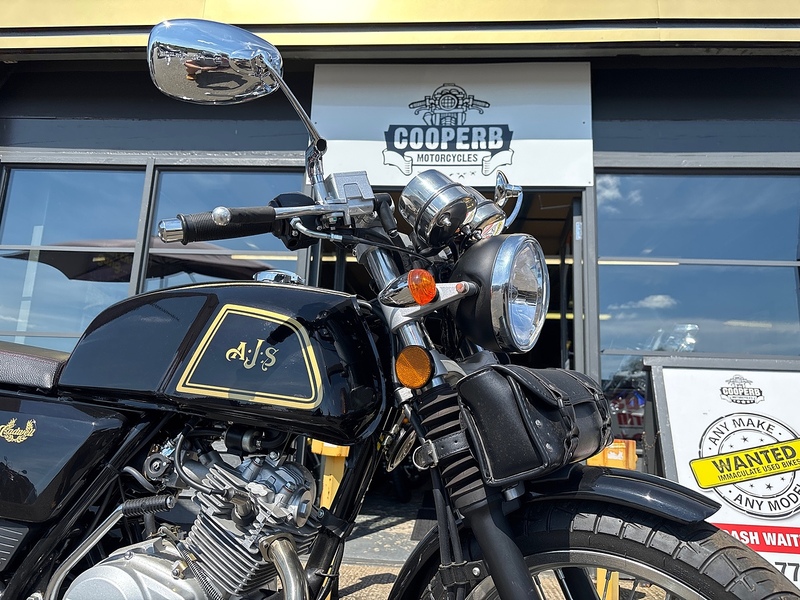 AJS 125 Roadster/Retro Petrol Manual Euro 5 (9 ps)