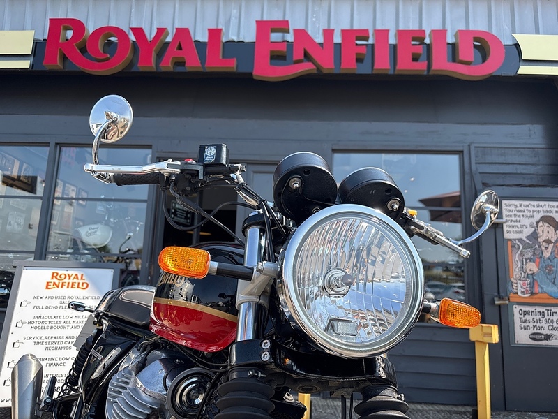 Royal Enfield E4 650 RETRO Petrol