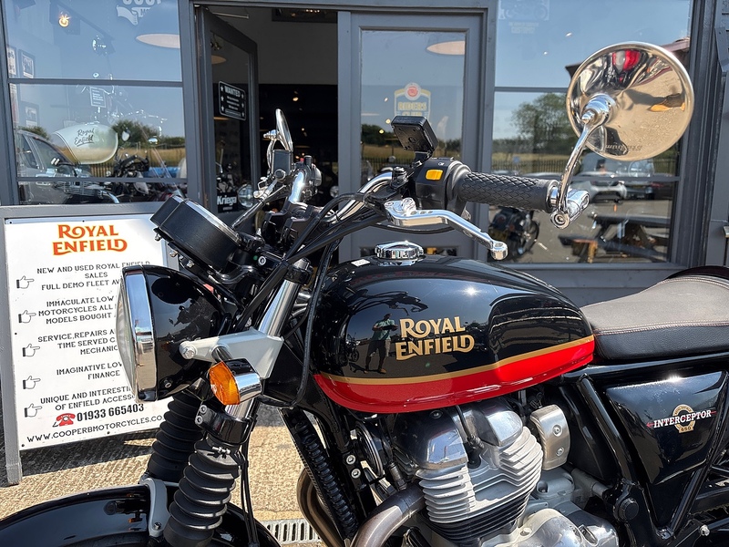 Royal Enfield E4 650 RETRO Petrol