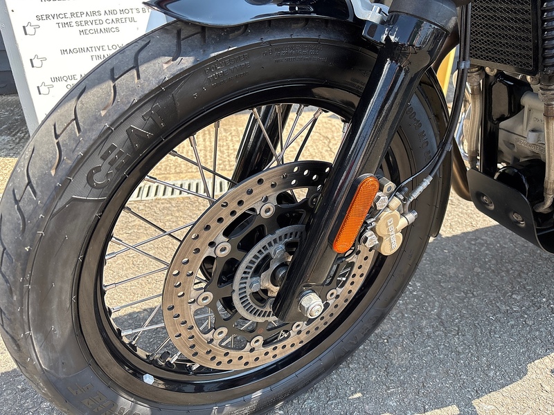 Royal Enfield E4 650 RETRO Petrol