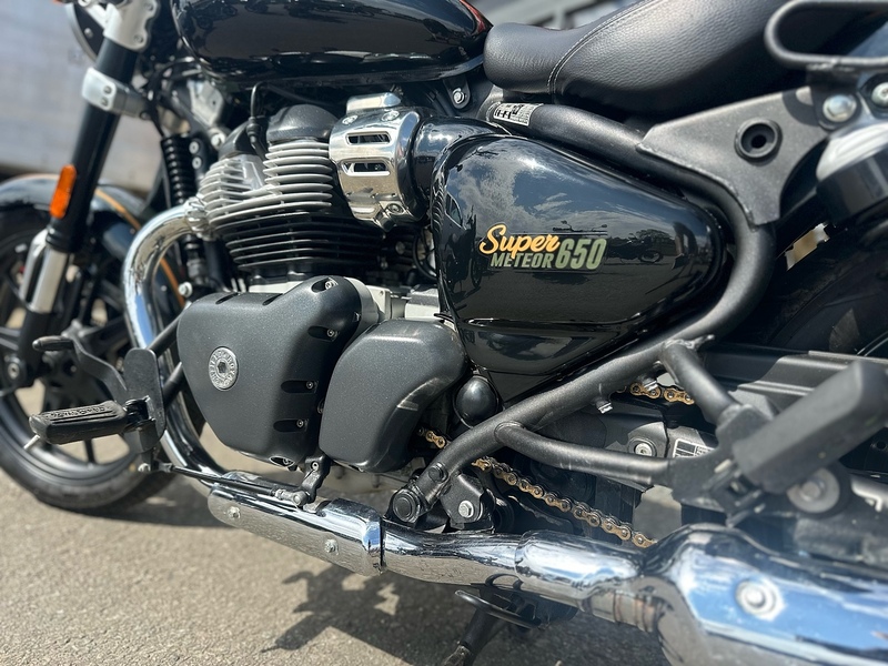 Royal Enfield 2023 Royal Enfield Super Meteor 9949 Miles 1 Owner Interstellar Green