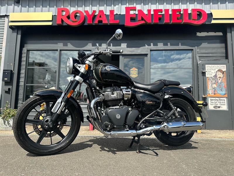 Royal Enfield 2023 Royal Enfield Super Meteor 9949 Miles 1 Owner Interstellar Green