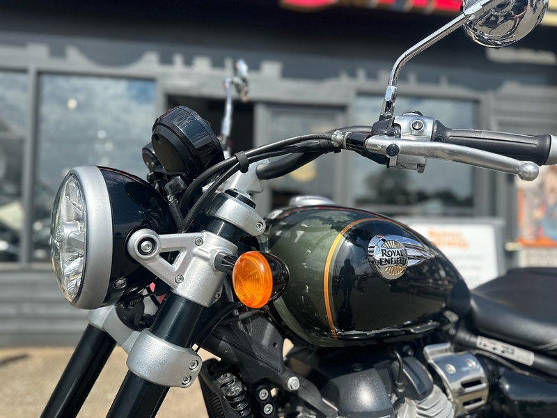 Royal Enfield 2023 Royal Enfield Super Meteor 9949 Miles 1 Owner Interstellar Green
