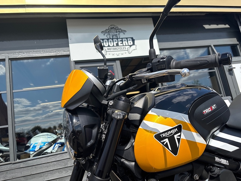 Triumph 2025 Triumph Trident 660 Just 1193 Miles 1 Owner