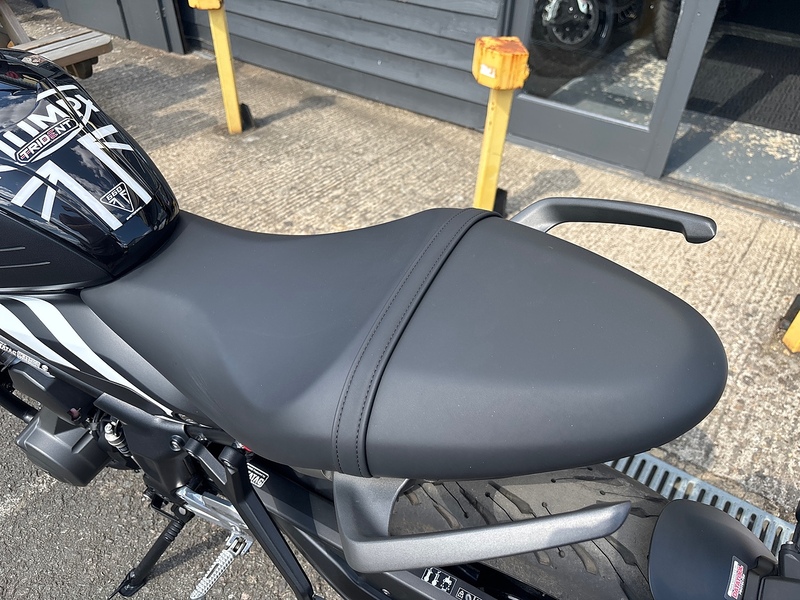 Triumph 2025 Triumph Trident 660 Just 1193 Miles 1 Owner