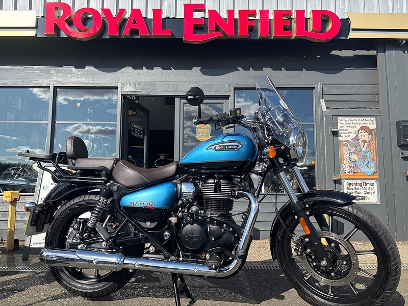 Royal Enfield 350 Roadster/Retro Petrol Manual Euro 5 (20 ps)