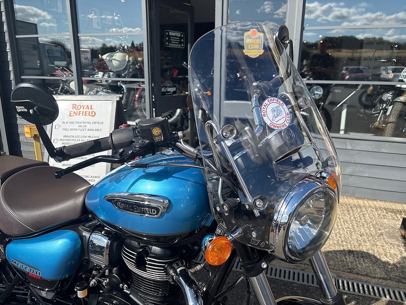 Royal Enfield 350 Roadster/Retro Petrol Manual Euro 5 (20 ps)