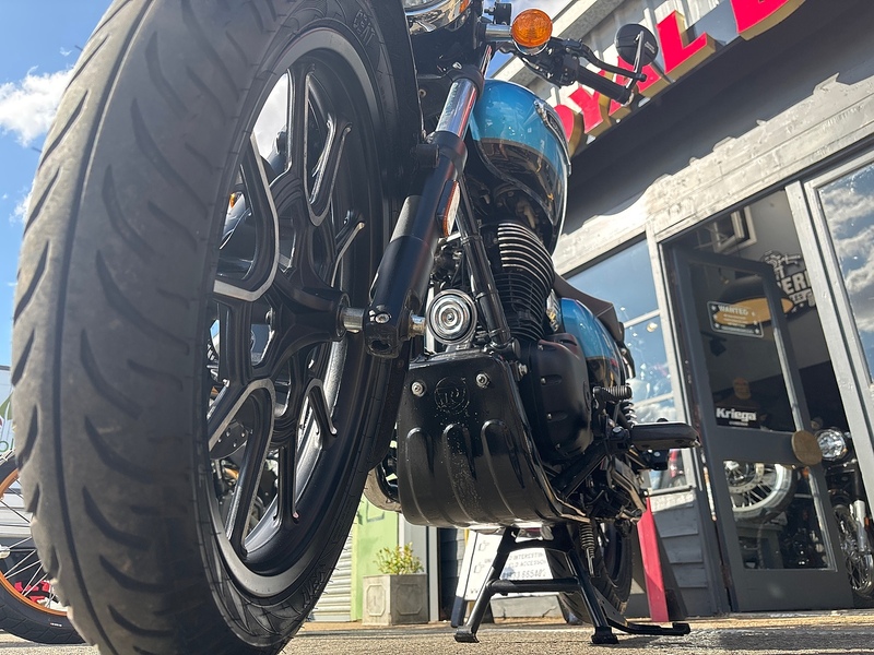 Royal Enfield 350 Roadster/Retro Petrol Manual Euro 5 (20 ps)