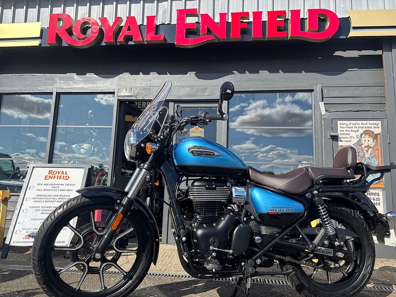 Royal Enfield 350 Roadster/Retro Petrol Manual Euro 5 (20 ps)