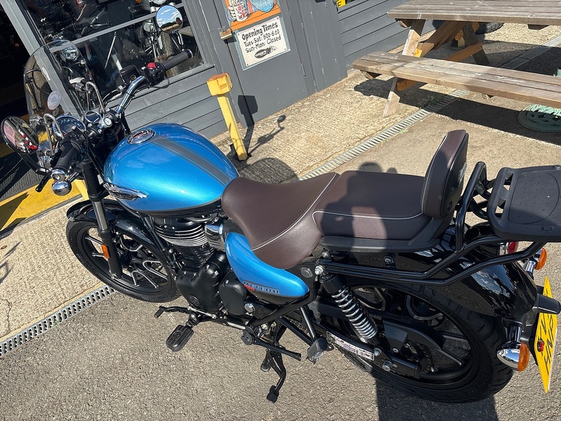 Royal Enfield 350 Roadster/Retro Petrol Manual Euro 5 (20 ps)