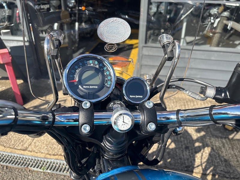 Royal Enfield 350 Roadster/Retro Petrol Manual Euro 5 (20 ps)