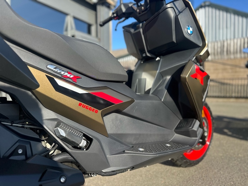 BMW 400 X Scooter Petrol CVT Two Step Spur Gearing Euro 5 (33 ps)