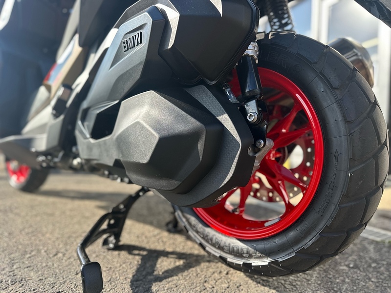 BMW 400 X Scooter Petrol CVT Two Step Spur Gearing Euro 5 (33 ps)