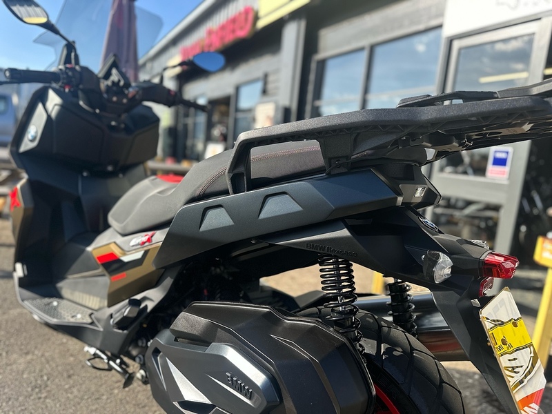 BMW 400 X Scooter Petrol CVT Two Step Spur Gearing Euro 5 (33 ps)