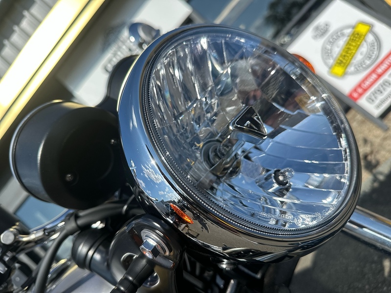 Triumph 2025 Triumph Bonneville T100 Icon Edition Just 7 Miles