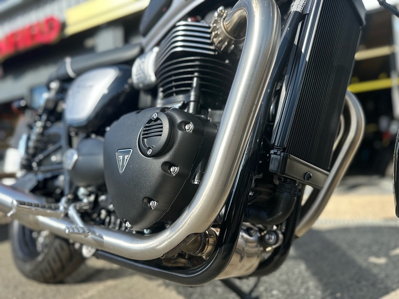 Triumph 2025 Triumph Bonneville T100 Icon Edition Just 7 Miles