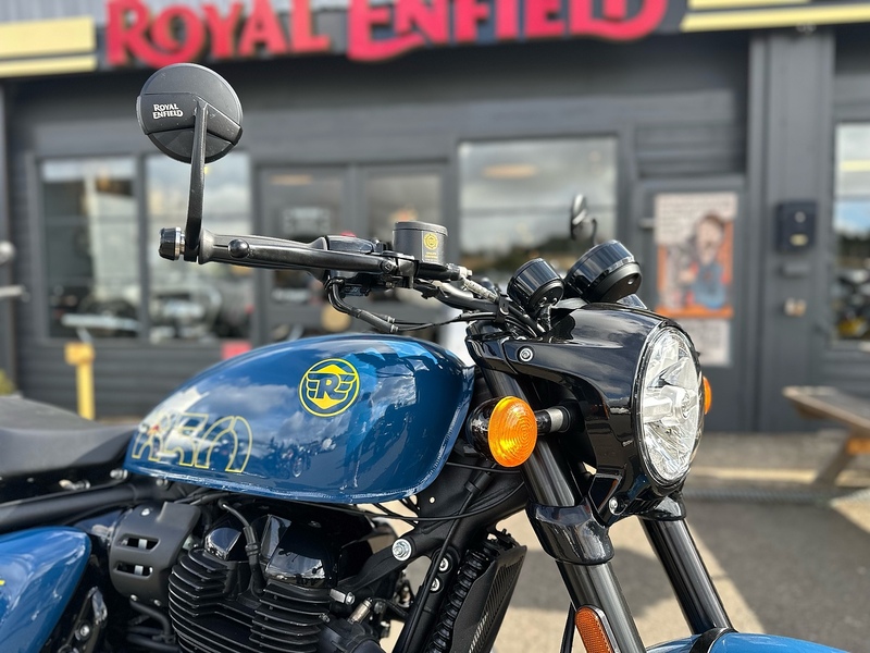 Royal Enfield 2024 Royal Enfield Shotgun 650 Just 1020 Miles