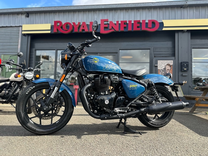 Royal Enfield 2024 Royal Enfield Shotgun 650 Just 1020 Miles