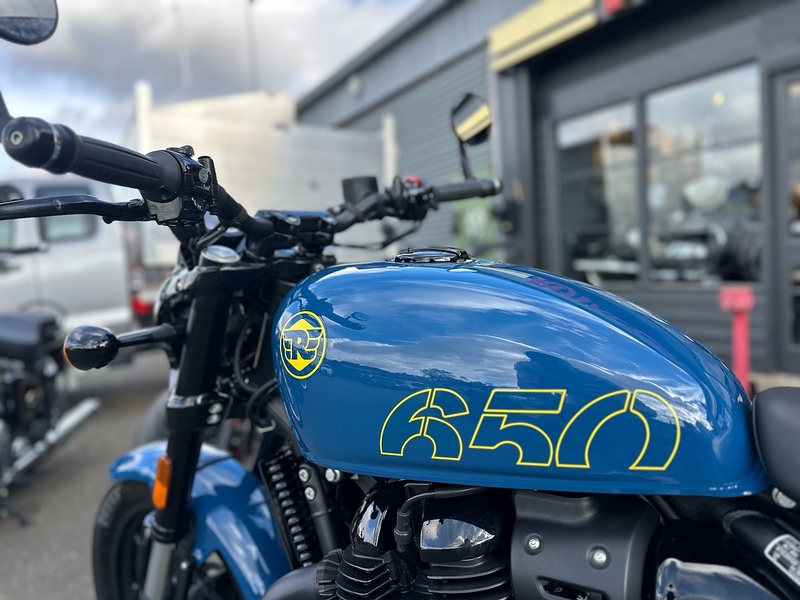 Royal Enfield 2024 Royal Enfield Shotgun 650 Just 1020 Miles